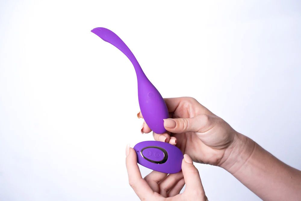 Syrene Maia Remote Luxury Bullet Vibrador